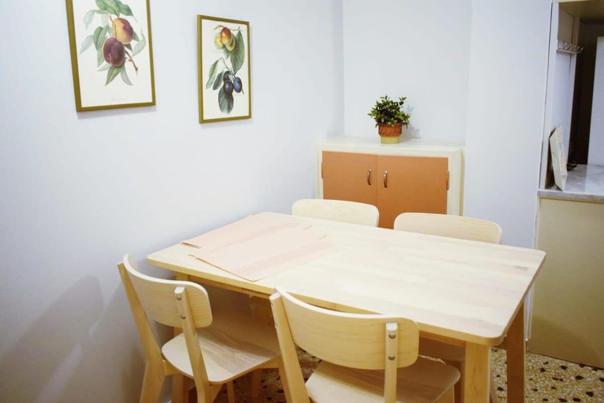 Stylish Apt In The Historic Heart Of The City Atenas Exterior foto