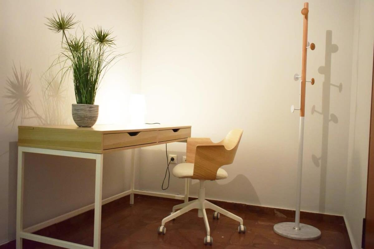 Stylish Apt In The Historic Heart Of The City Atenas Exterior foto