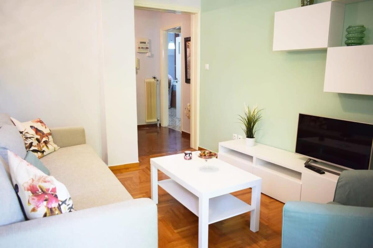 Stylish Apt In The Historic Heart Of The City Atenas Exterior foto